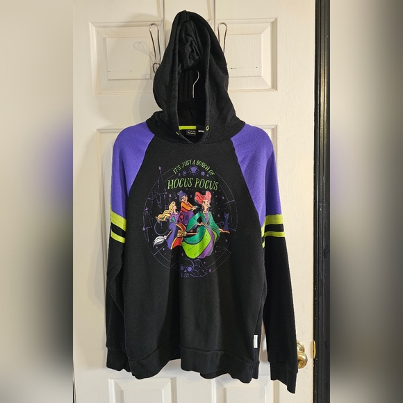 Disney Our Universe Hocus Pocus Hoodie Sanderson Sisters Sweatshirt Women's Sz M - Picture 1 of 10